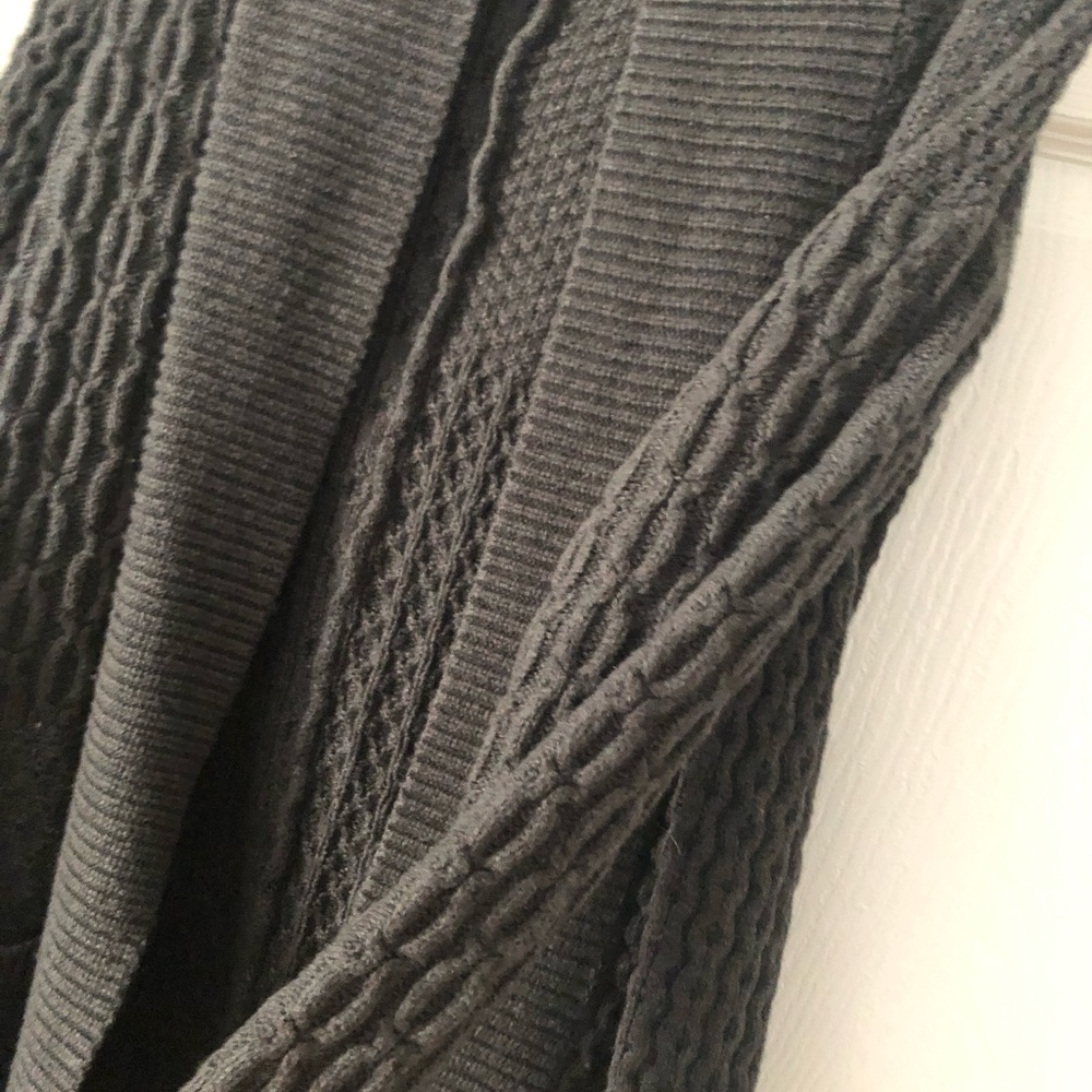Cardigan - Picture 2 of 3
